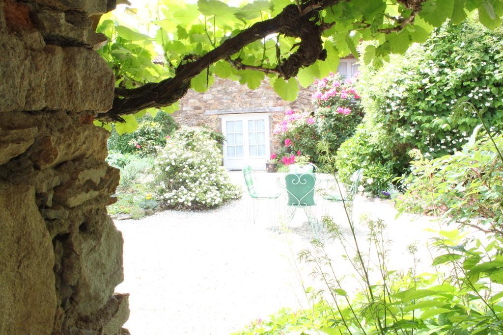 Relais De La Riniere Bed & Breakfast Le Landreau ภายนอก รูปภาพ