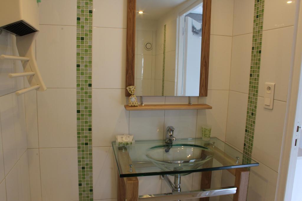 Relais De La Riniere Bed & Breakfast Le Landreau ภายนอก รูปภาพ