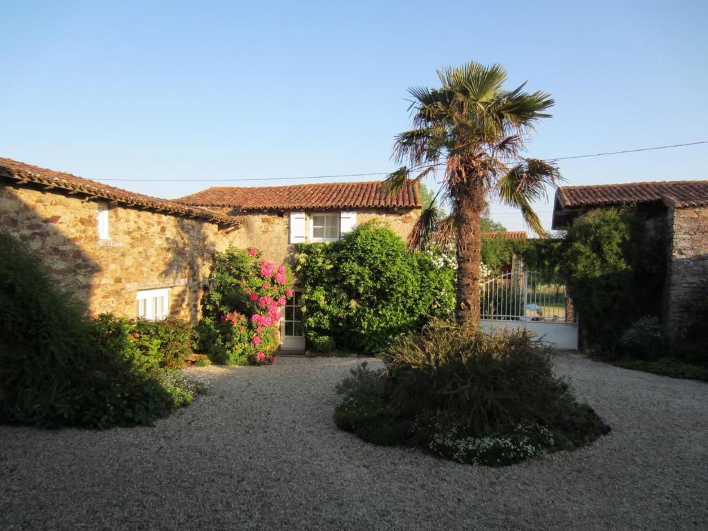 Relais De La Riniere Bed & Breakfast Le Landreau ภายนอก รูปภาพ